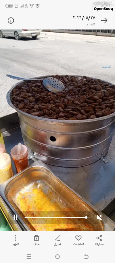 عربايه ذره وبطاطا وفول وترمس وعرانيس حجم كبير مع كامل معداتها راكب عليها 3غازات 4