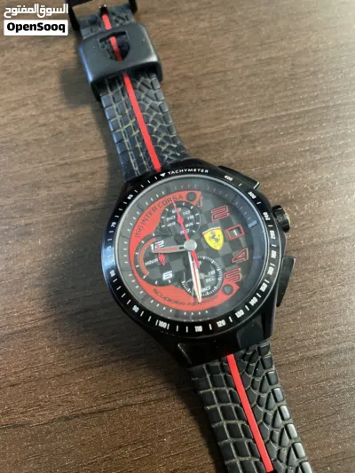 ساعة Scuderia Ferrari أصلية كل عداداتها تعمل والترايخ .. استخدام شخصي فقط بحاجة لبطارية 2