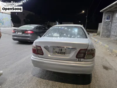 نيسان صني SL 4