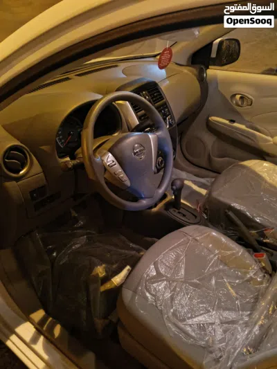 Nissan Sunny Standard 4