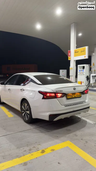 نيسان التيما SV 2