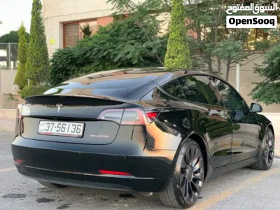 Tesla Model 3 Performance 4