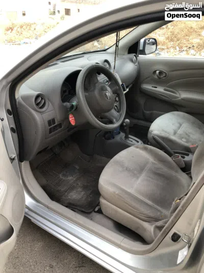 Nissan Sunny Standard 4