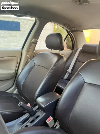 Nissan Sunny S 4