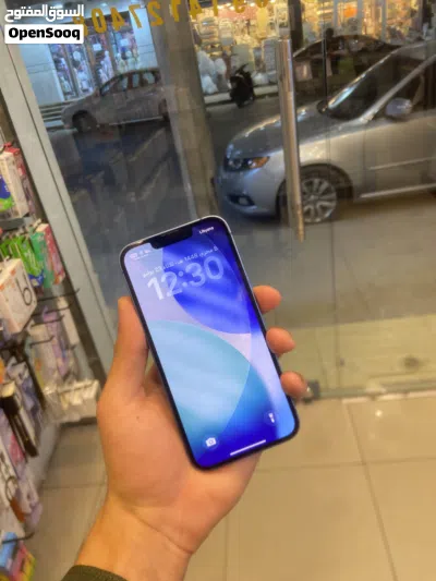 ايفون 13 عادي ازرق 3