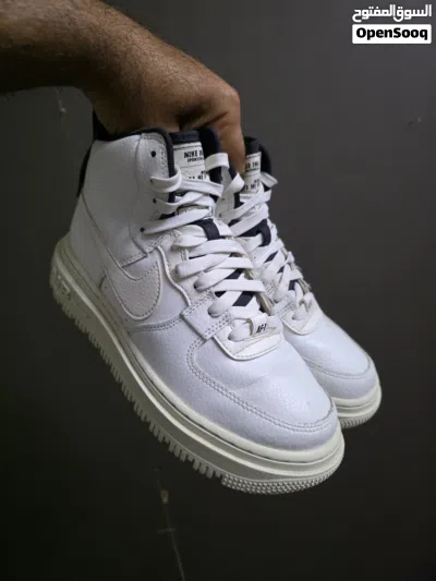 حذاء Nike Air Force 1 الاصلي مستعمل استعمال خفيف مميز لون ابيض للبيع 2