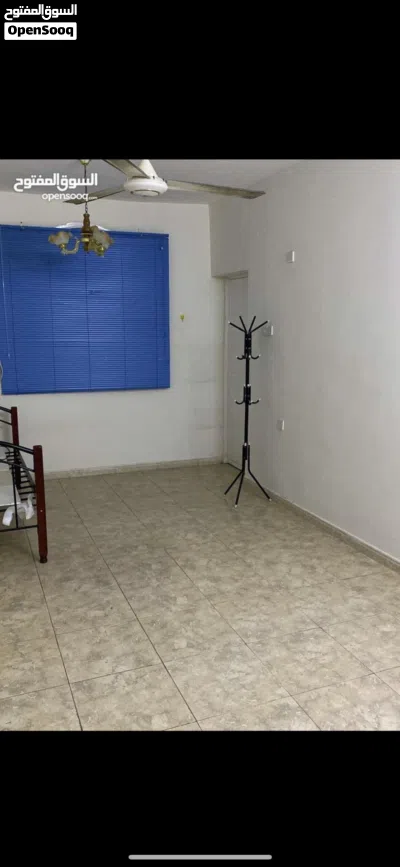 للإيجار غرفه مع حمام و شامل كل شي 3