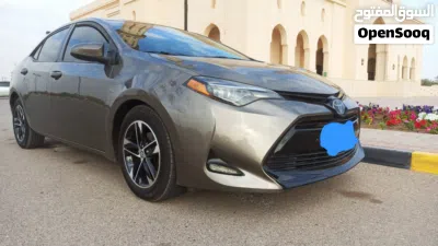 Toyota Corolla LE 2