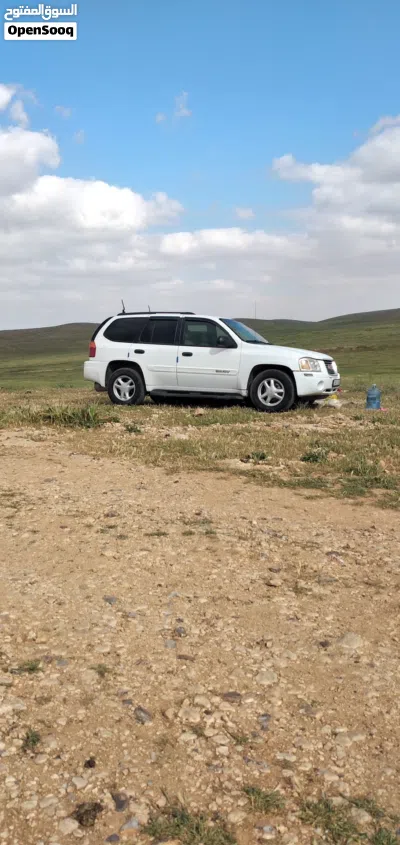 GMC Envoy Standard 2