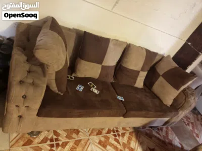 طقم كنب 7مقاعد مافي ولا مزع بدو شدة الايادي وتنضيف برجع وكاله 2