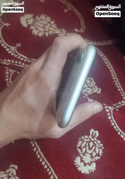 جوال ايفون 11 العادي بسعر عرررطه 2