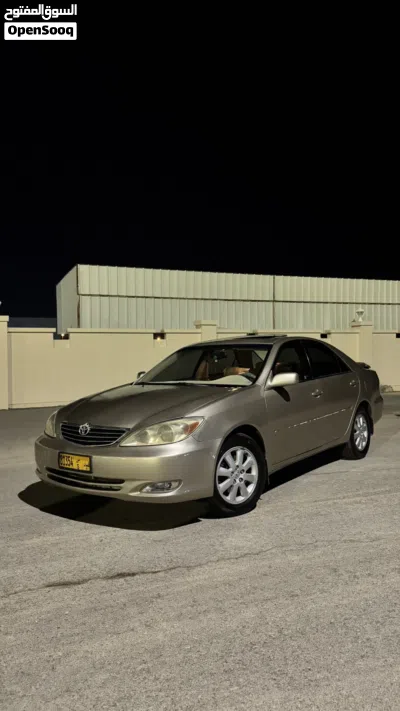 Toyota Camry XLE 3