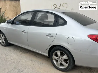 هيونداي افانتي Standard 4