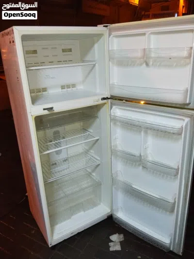 fridge for sale good condition and working properly good with warranty with delivery 3
