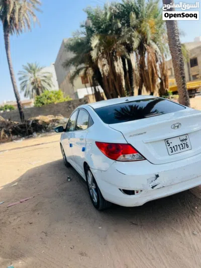 Hyundai Accent GL 4