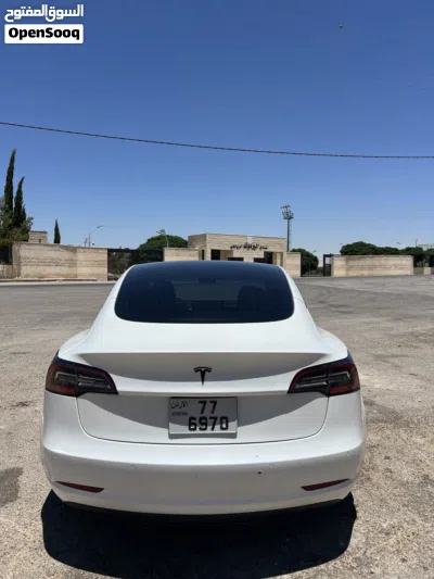 تيسلا موديل 3 Standard Plus 4