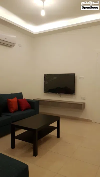 ستوديو فاخر مفروش للايجار 2