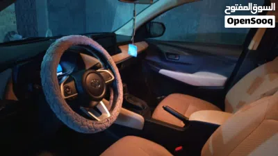 Toyota Yaris Y 3