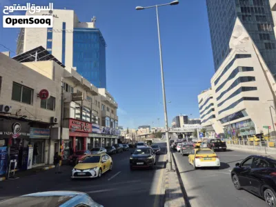 مستودعات بمساحات واسعة للإيجار 3