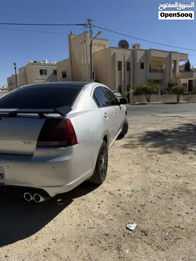 ميتسوبيشي جالنت Standard 2