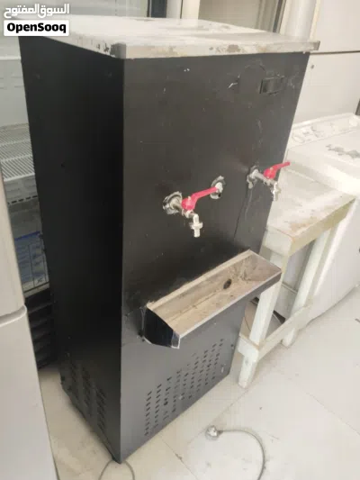 water cooler is very good condition and good condition 3