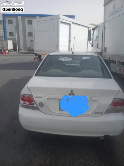 Mitsubishi Lancer ES 4