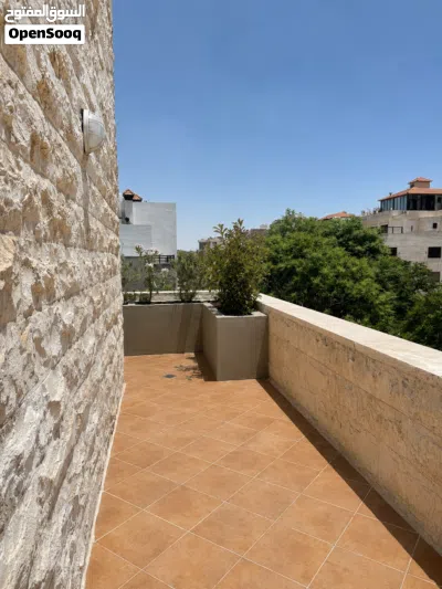 Executive Duplex Residence with 200m2 Private Terrace Prime Abdoun 4