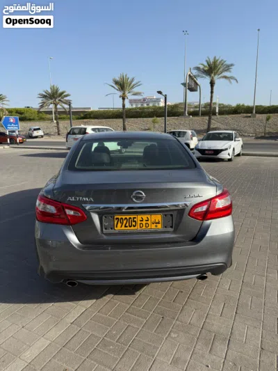 نيسان التيما SL 4