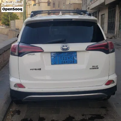 تويوتا راف فور XLE 2