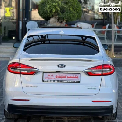 Ford Fusion Titanium 2