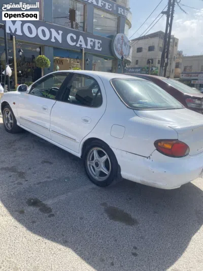 هيونداي افانتي Standard 2