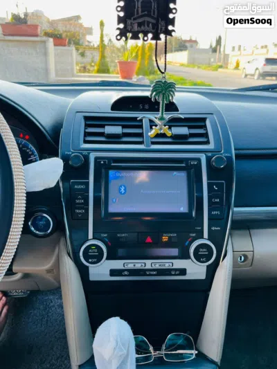 تويوتا كامري XLE 4