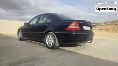 مرسيدس بنز الفئة-C C 200 4