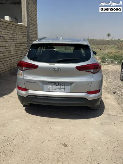 Hyundai Tucson GLS 4