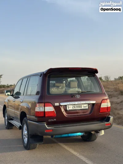 Toyota Land Cruiser GXR 4