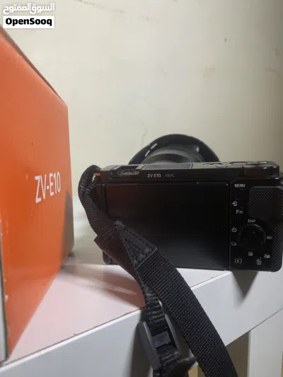 Sony ZVE10 4