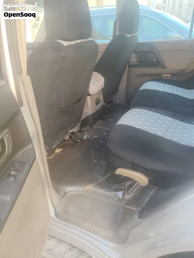 Mitsubishi Pajero GLS MID 4