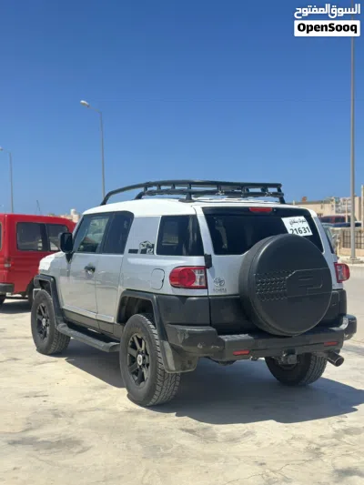 تويوتا FJ GXR 3