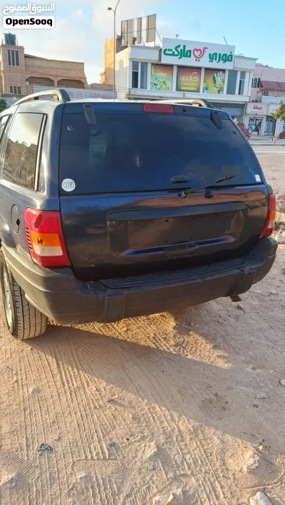 جيب جراند شيروكى Laredo 3
