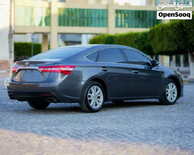 Toyota Avalon XLE 2