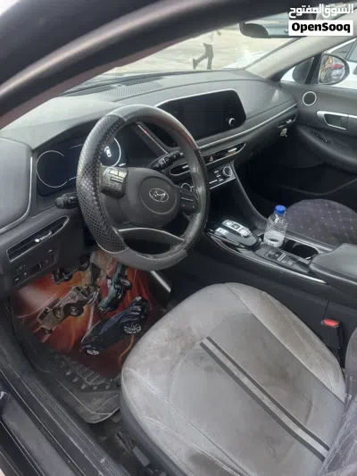 Hyundai Sonata SE 3