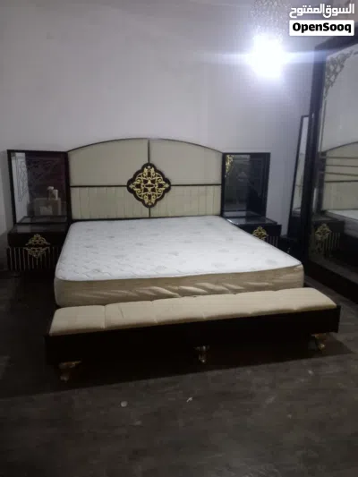 دار نوم كامله 10قطع ايطاليا استعمال نظيف نظيف 4
