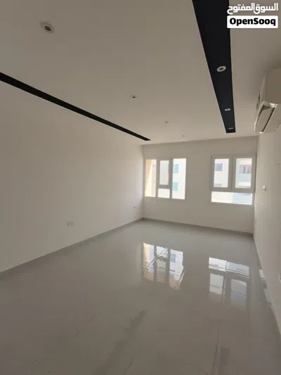 شقة بتشطيبات راقية بالقرب من مسقط مول Luxury Apartment with High-End Finishes Near Muscat Mall 4