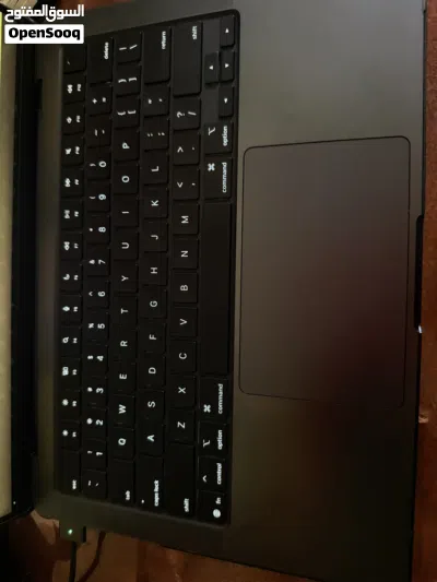 MacBook Air M1 2020;8/256 , Arabic keyboard excellent condition. Once hand used 3