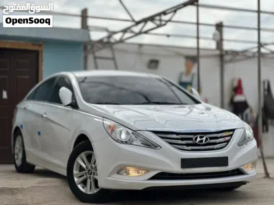 Hyundai Sonata Standard 3