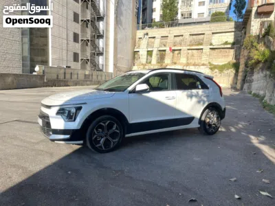 Kia Niro SX Touring 2