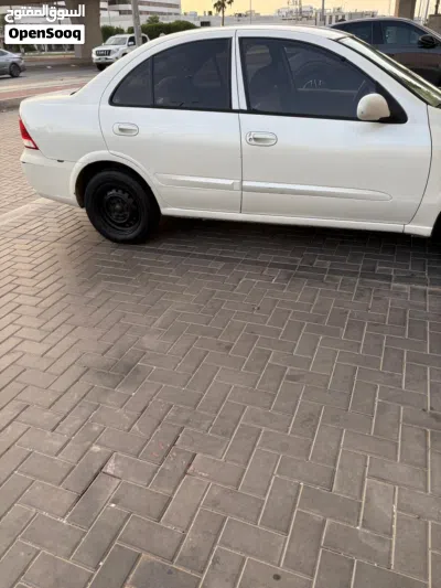 نيسان صني SL 4