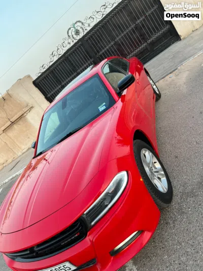 Dodge Charger SXT Plus 3