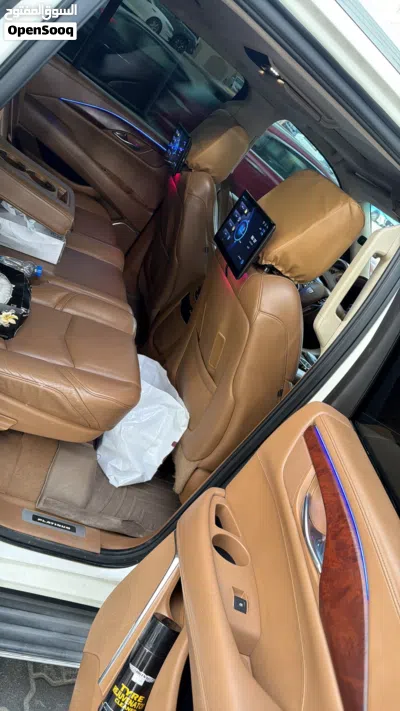 Cadillac Escalade ESV Platinum 3