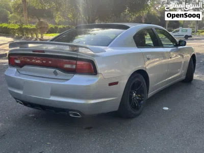 Dodge Charger SXT 4
